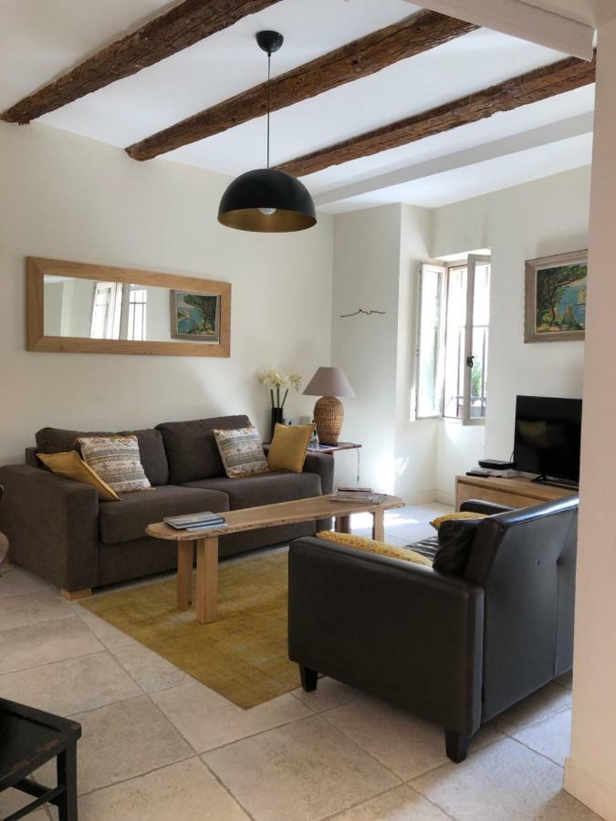 Sous Le Clocher Marseille Eksteriør bilde